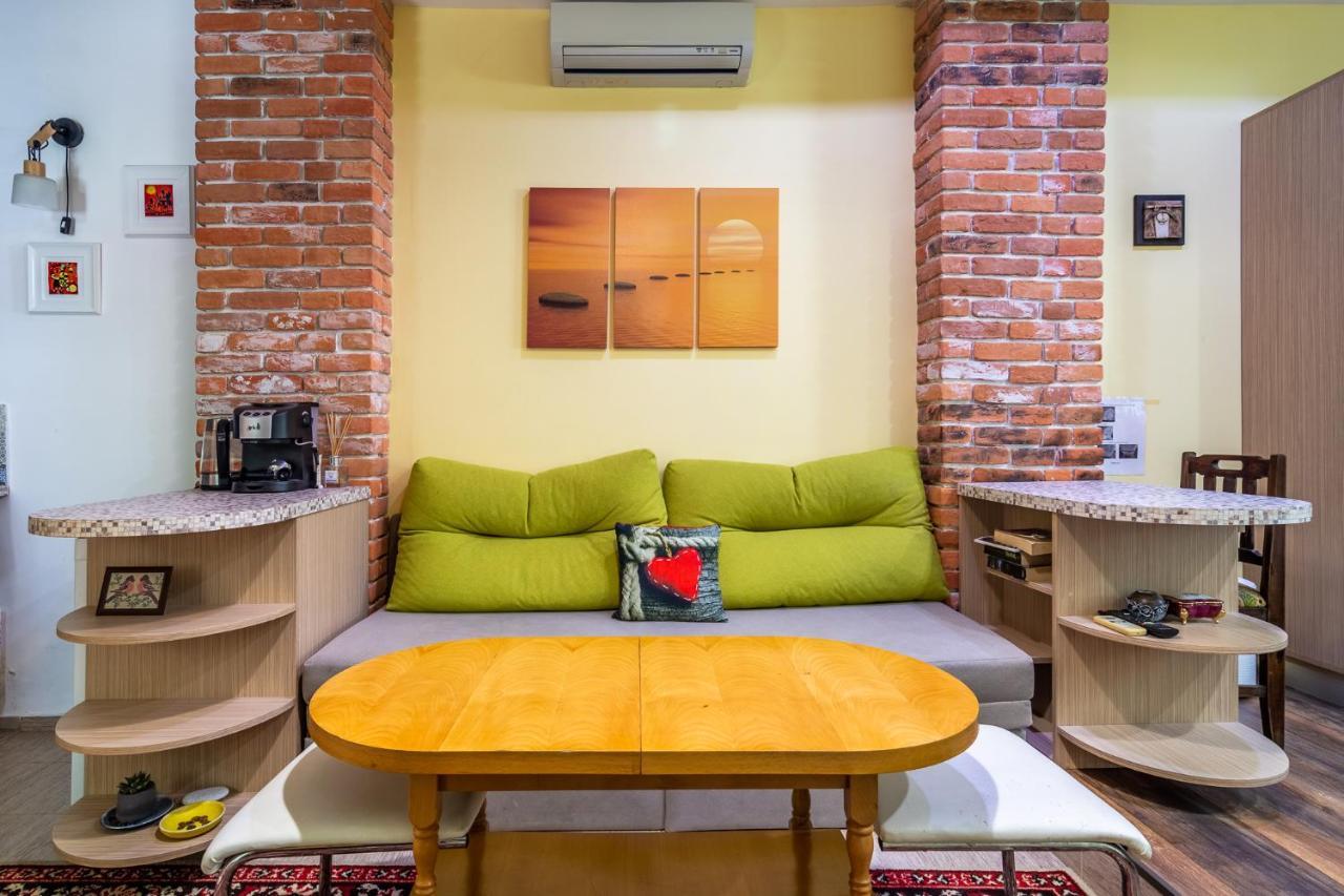 Barcelona Colorful Central Studio W Green Backyard Sofia Zewnętrze zdjęcie